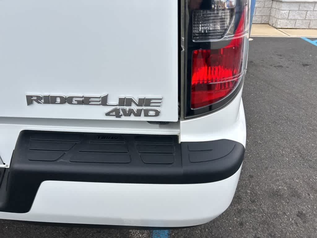 Thumbnail: 2014 Honda Ridgeline - 21