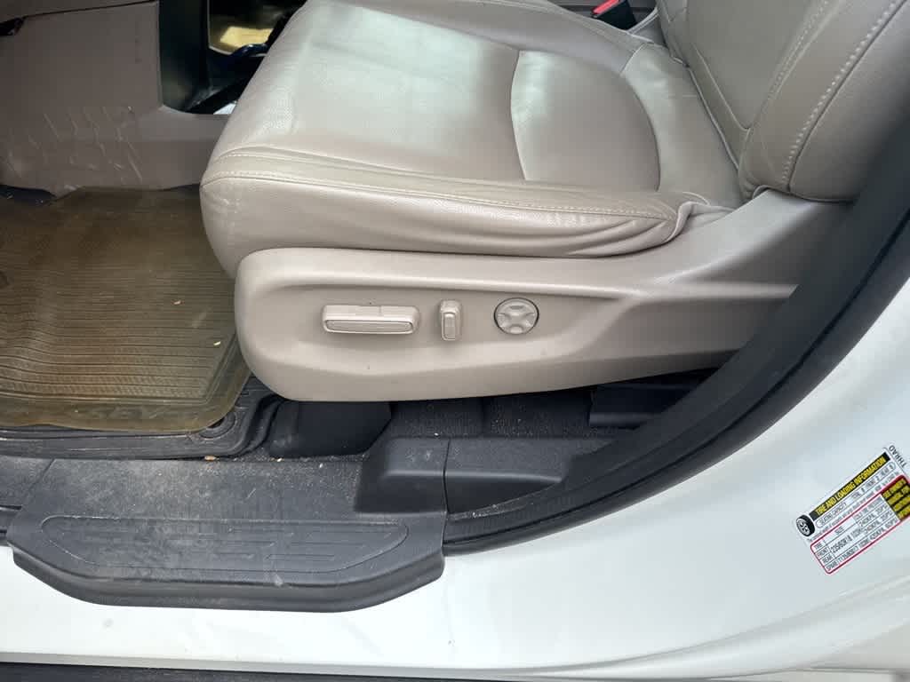 Thumbnail: 2019 Honda Odyssey - 17