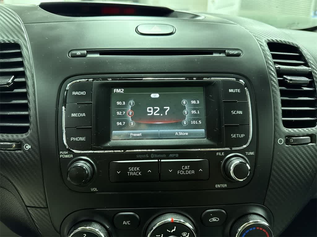 Thumbnail: 2016 Kia Forte - 19