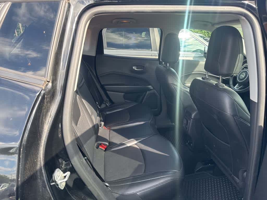 Thumbnail: 2019 Jeep Compass - 18