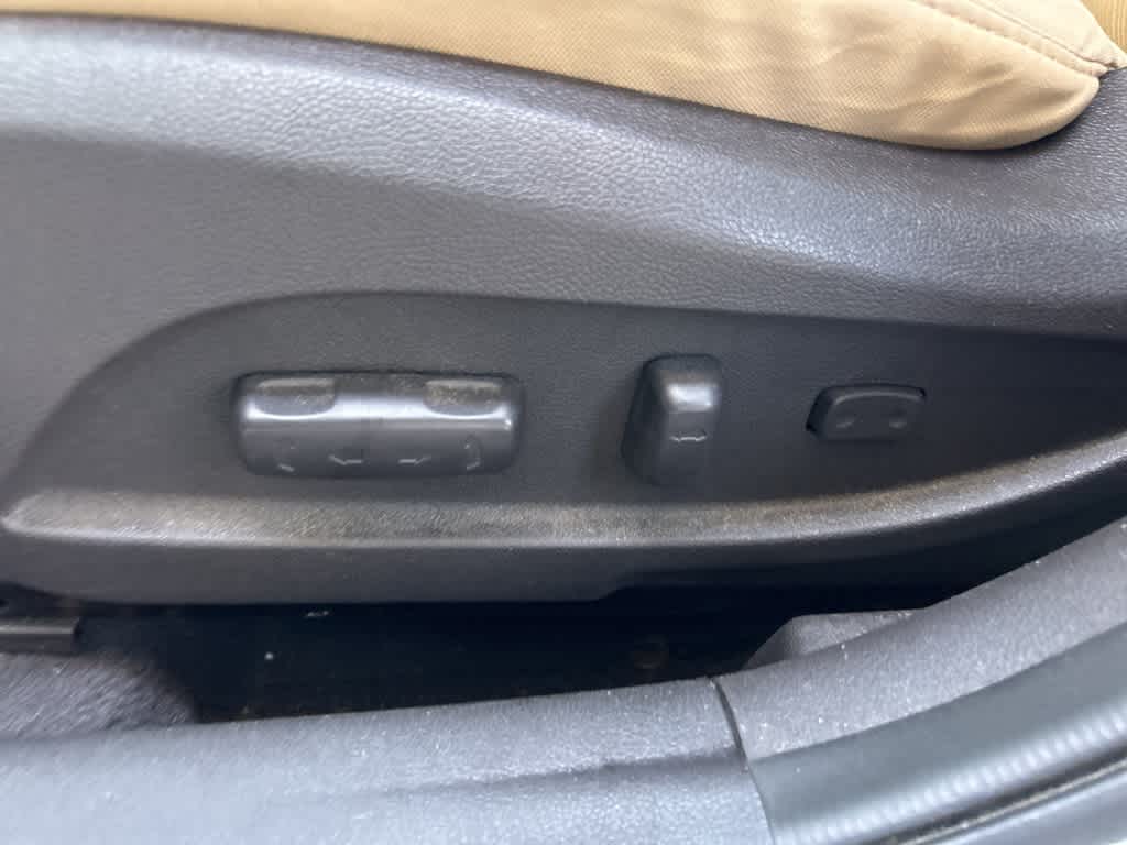 Thumbnail: 2014 Hyundai Sonata - 13