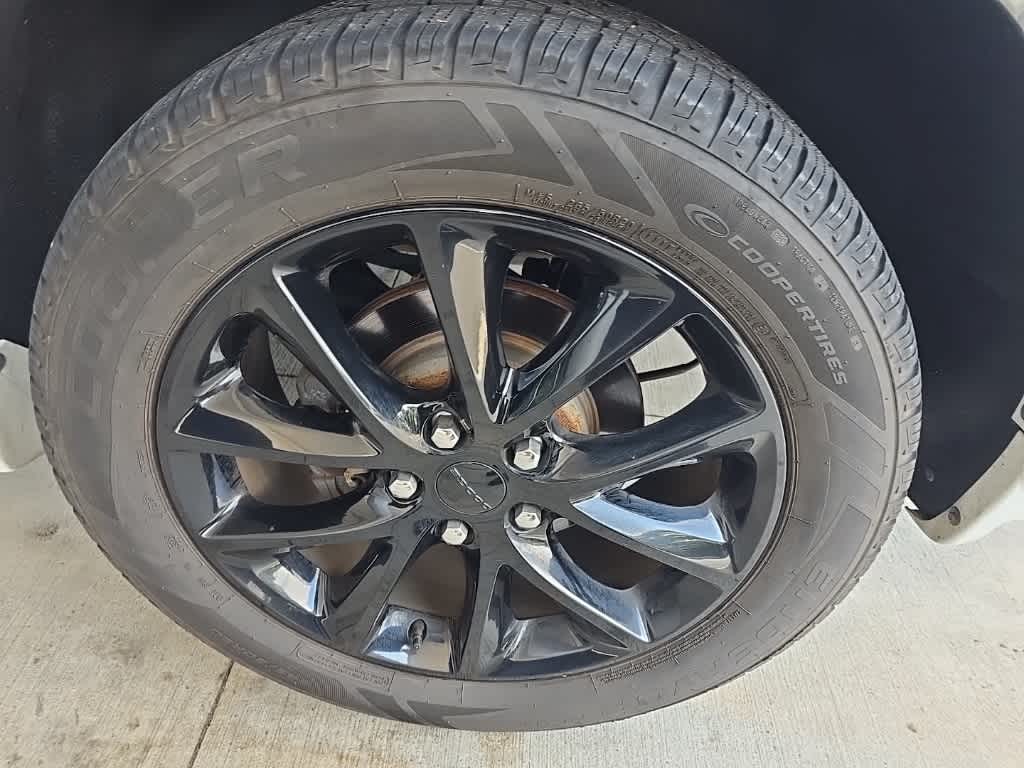 Thumbnail: 2018 Dodge Durango - 14