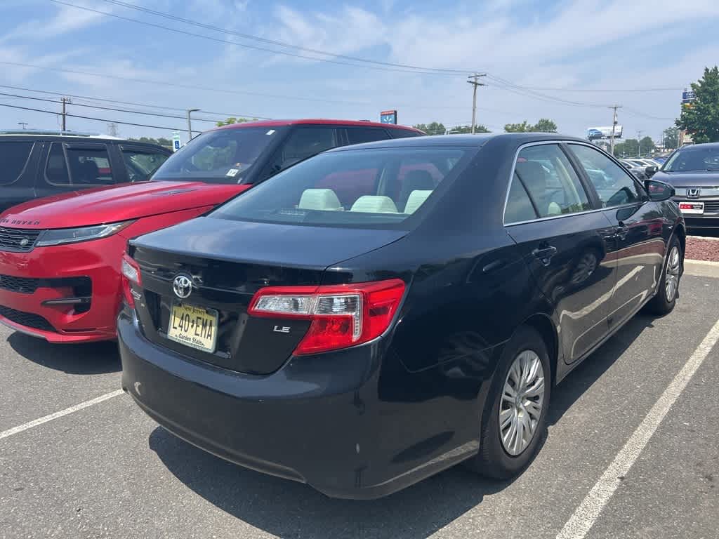 Thumbnail: 2014 Toyota Camry - 24