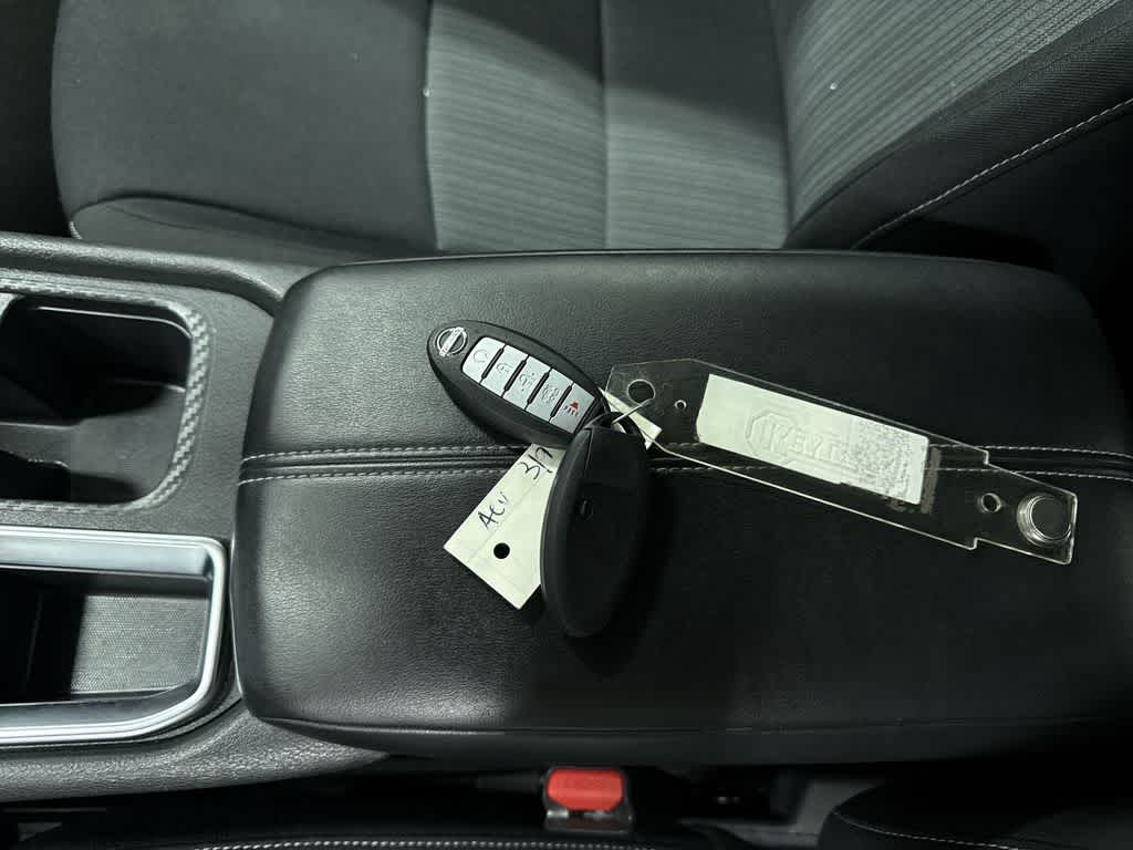 Thumbnail: 2020 Nissan Sentra - 30