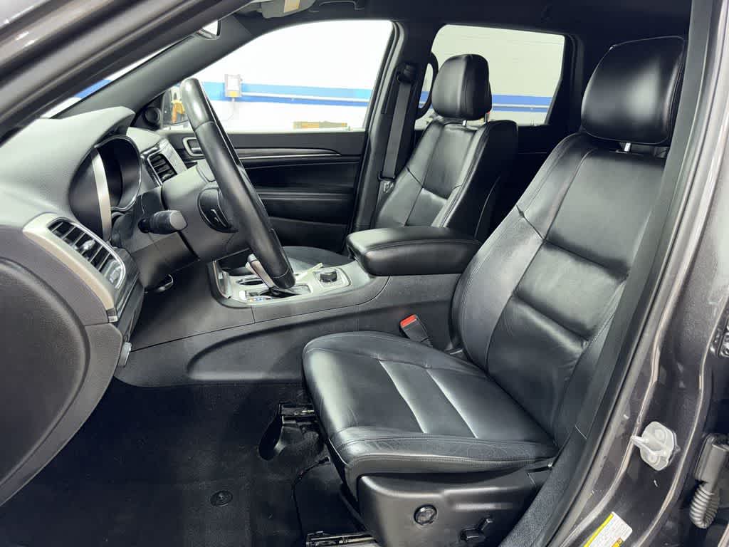 Thumbnail: 2019 Jeep Grand Cherokee - 15