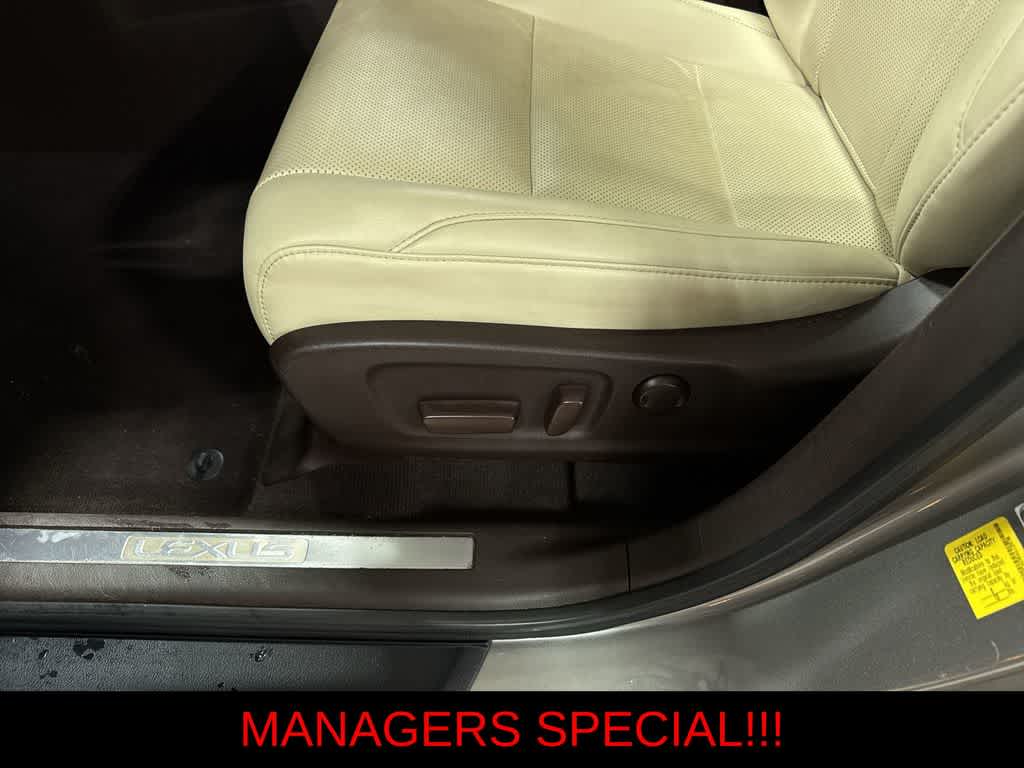 Thumbnail: 2020 Lexus RX - 24