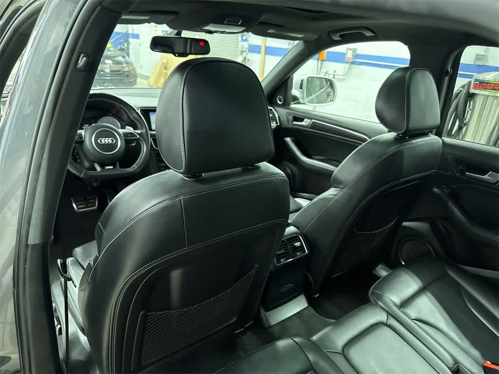 Thumbnail: 2015 Audi SQ5 - 29