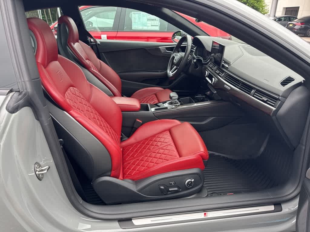 Thumbnail: 2021 Audi S5 - 16