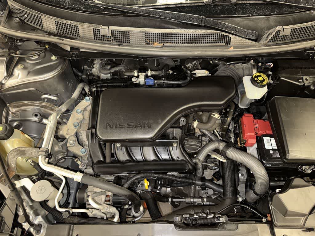 Thumbnail: 2020 Nissan Rogue Sport - 12