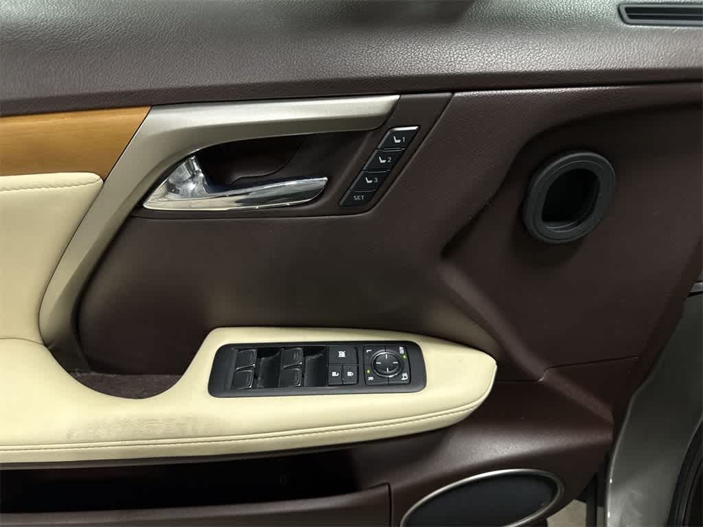 Thumbnail: 2020 Lexus RX - 23