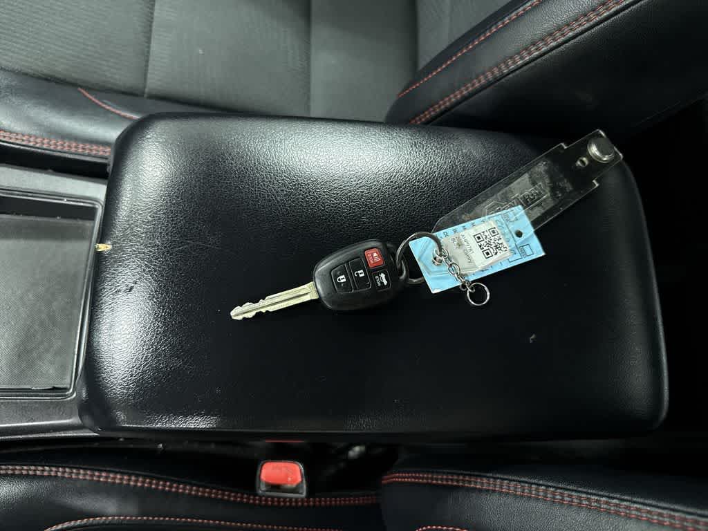 Thumbnail: 2016 Toyota Camry - 30