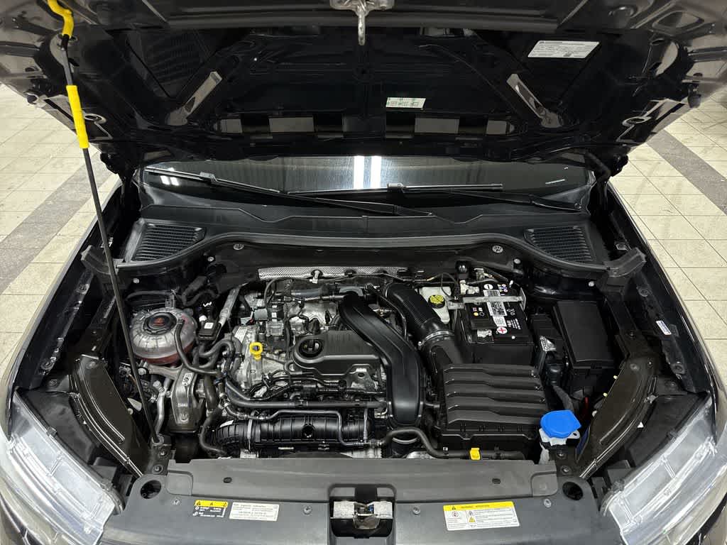 Thumbnail: 2023 Volkswagen Taos - 12