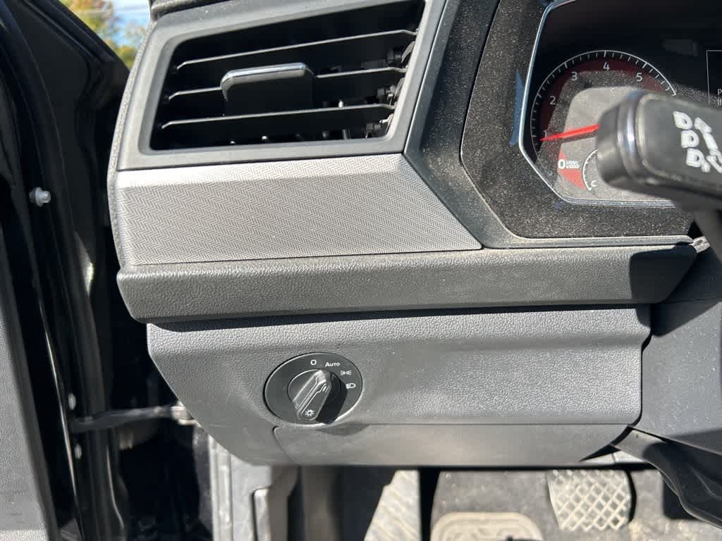 Thumbnail: 2019 Volkswagen Jetta - 6