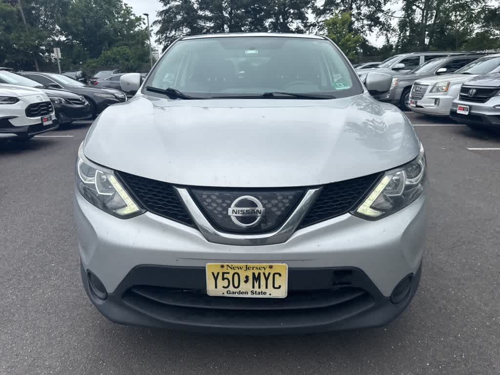 Thumbnail: 2018 Nissan Rogue Sport - 6