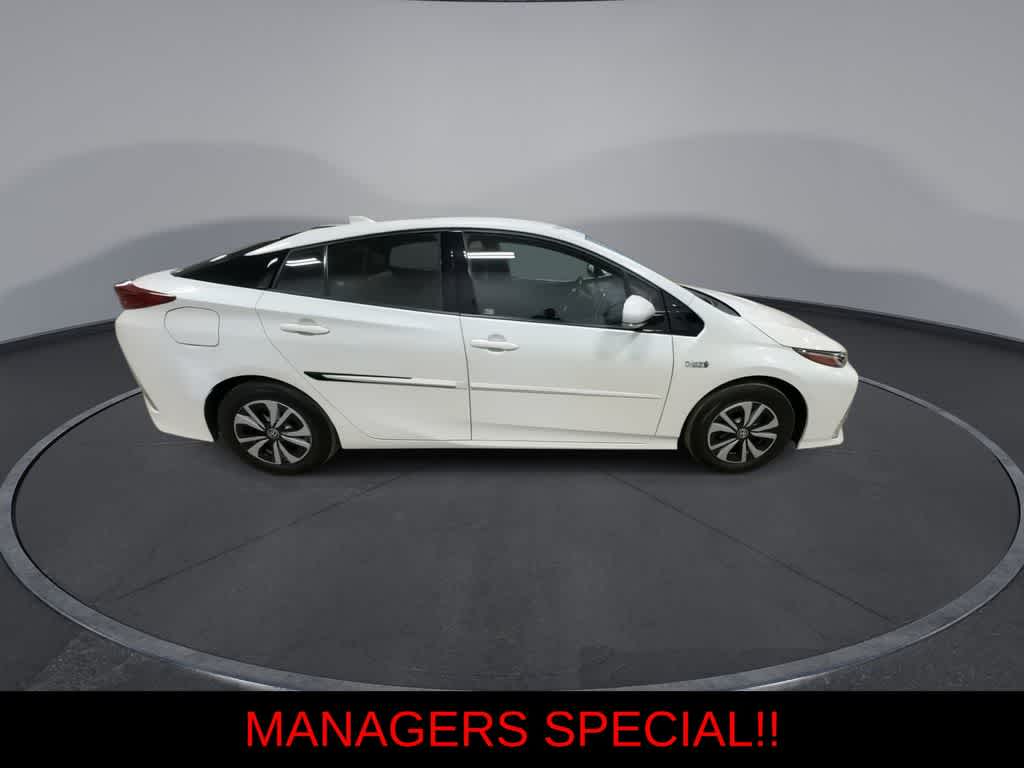 Thumbnail: 2018 Toyota Prius Prime - 9