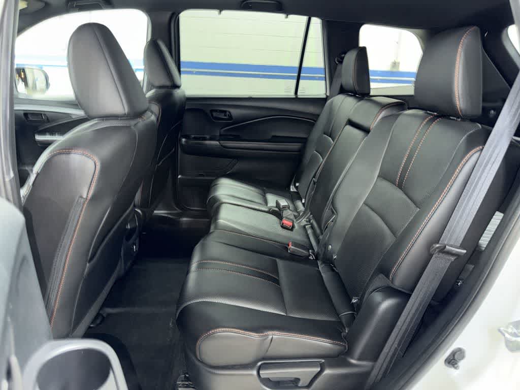 Thumbnail: 2023 Honda Passport - 17