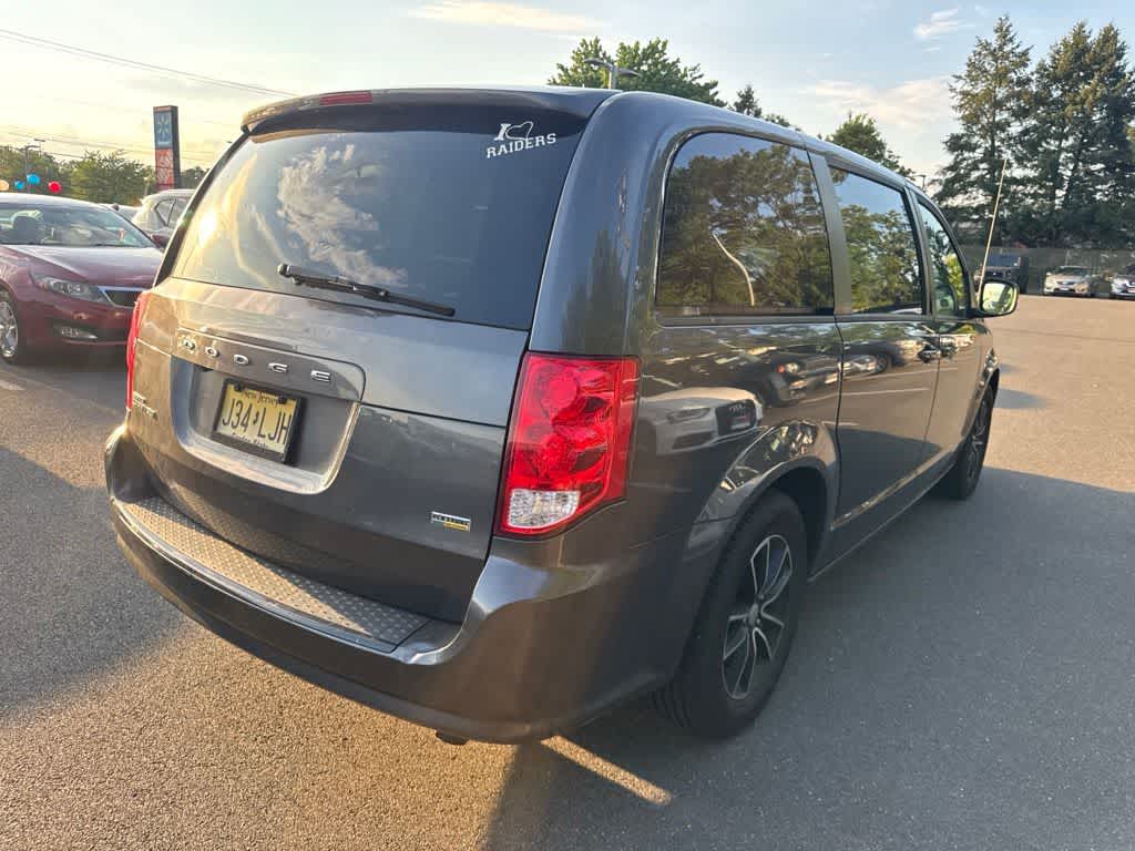 Thumbnail: 2018 Dodge Grand Caravan - 4