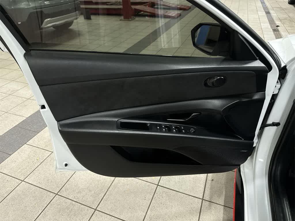 Thumbnail: 2023 Hyundai Elantra - 29