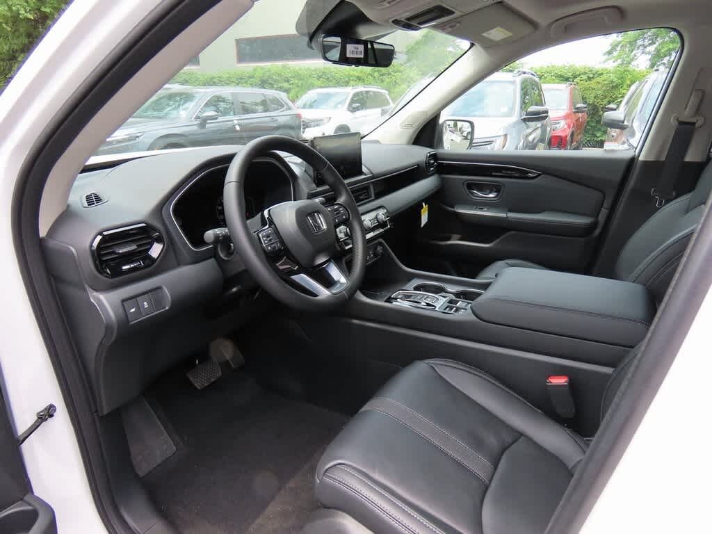 New 2025 Honda Pilot Touring SUV