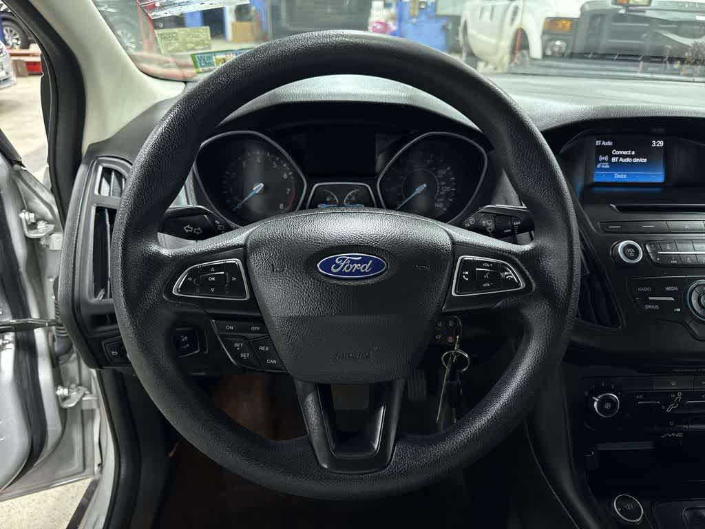Thumbnail: 2016 Ford Focus - 18