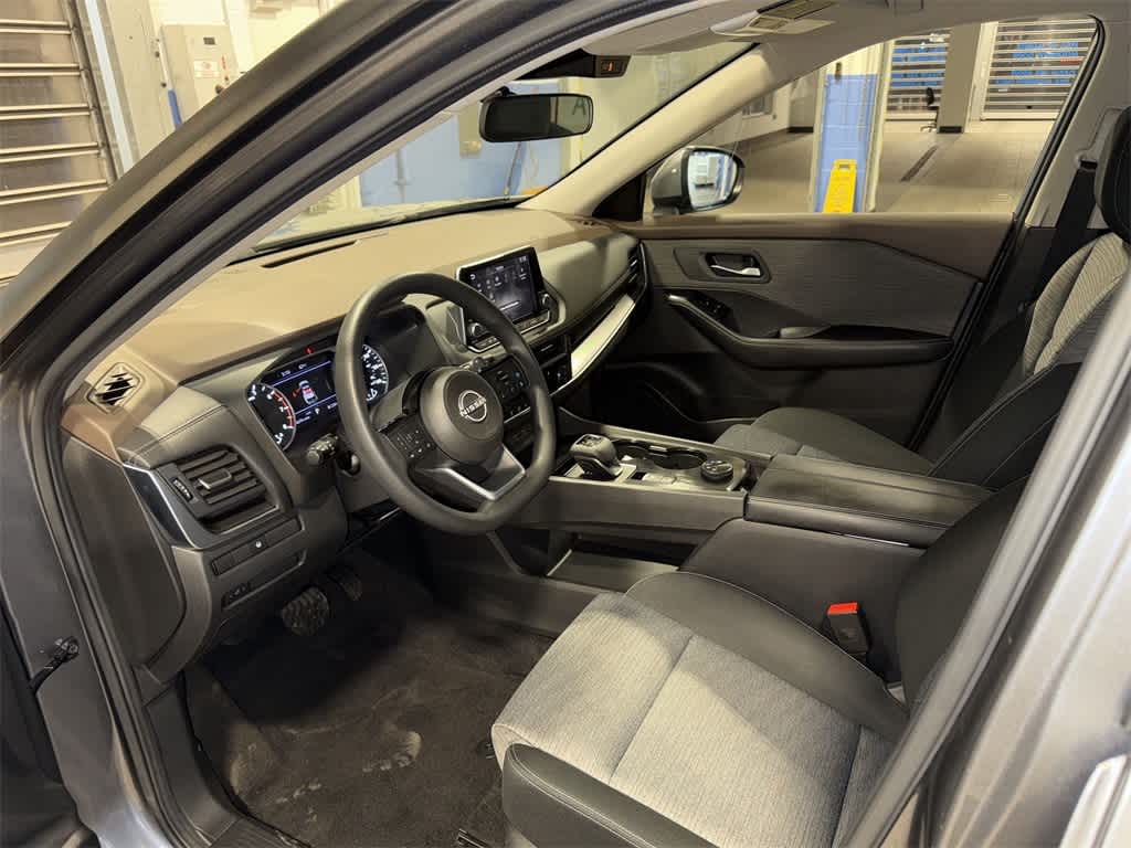 Thumbnail: 2023 Nissan Rogue - 28