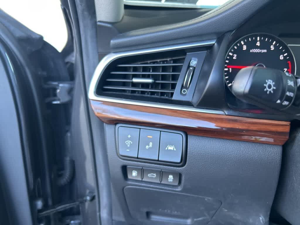 Thumbnail: 2018 Kia Cadenza - 21