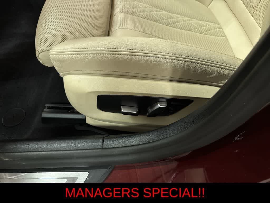 Thumbnail: 2023 BMW 5 Series - 24