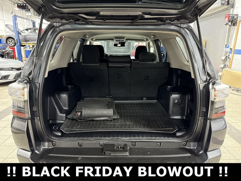 Thumbnail: 2020 Toyota 4Runner - 11