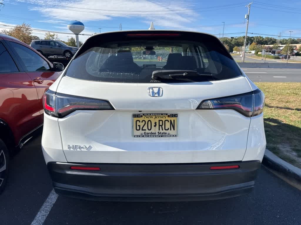 Thumbnail: 2023 Honda HR-V - 3
