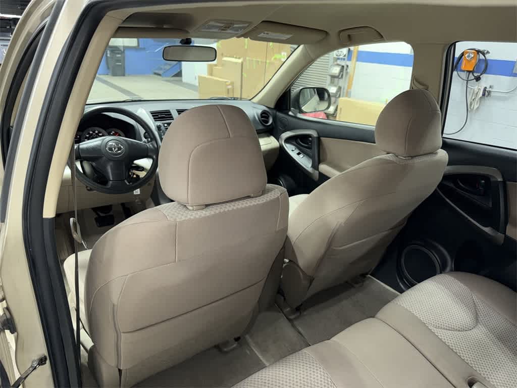 Thumbnail: 2006 Toyota RAV4 - 24