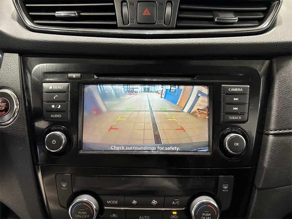 Thumbnail: 2020 Nissan Rogue - 24