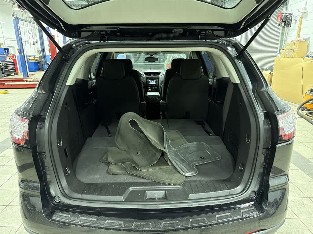 2015 Chevrolet Traverse LT 11