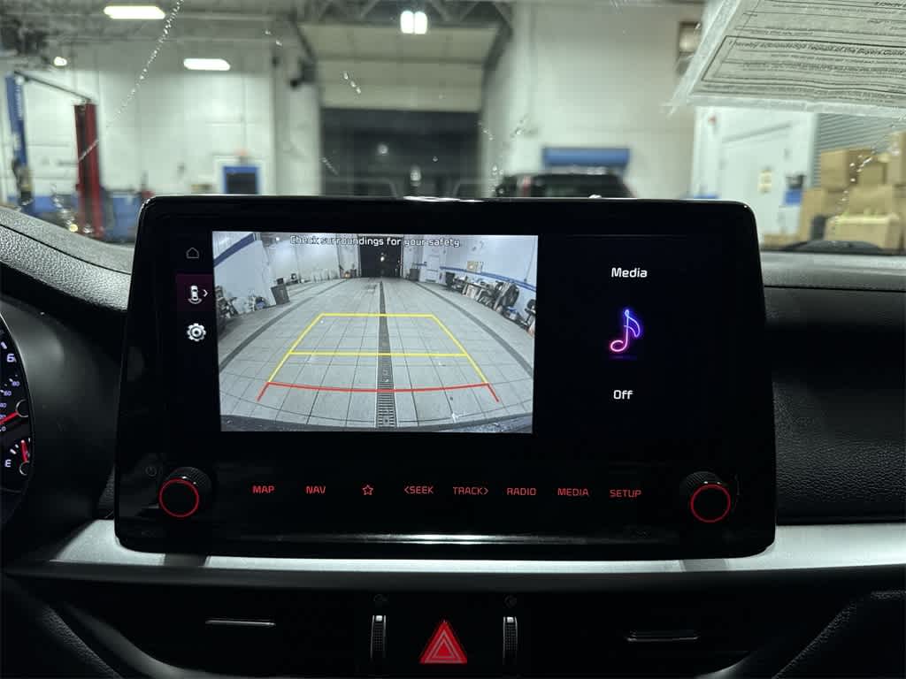 Thumbnail: 2023 Kia Forte - 24