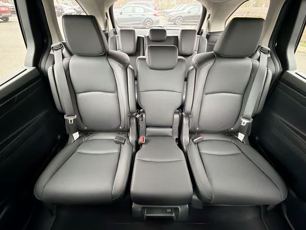 Thumbnail: 2026 Honda Odyssey - 13