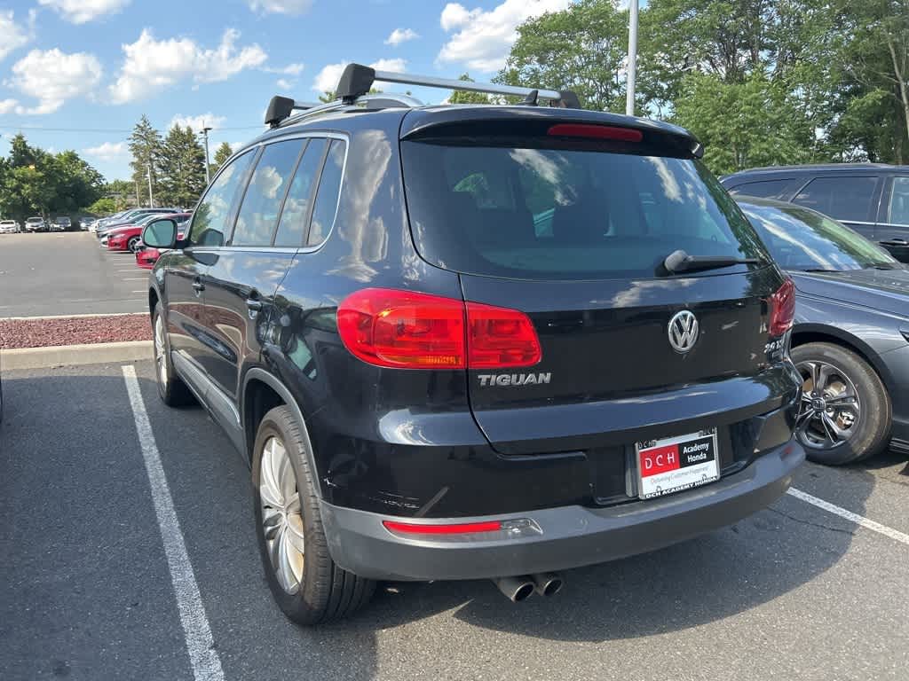 Thumbnail: 2014 Volkswagen Tiguan - 10