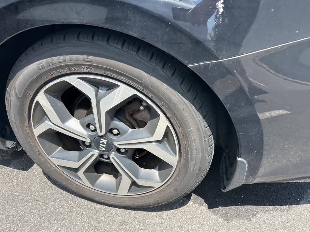 Thumbnail: 2020 Kia Forte - 21