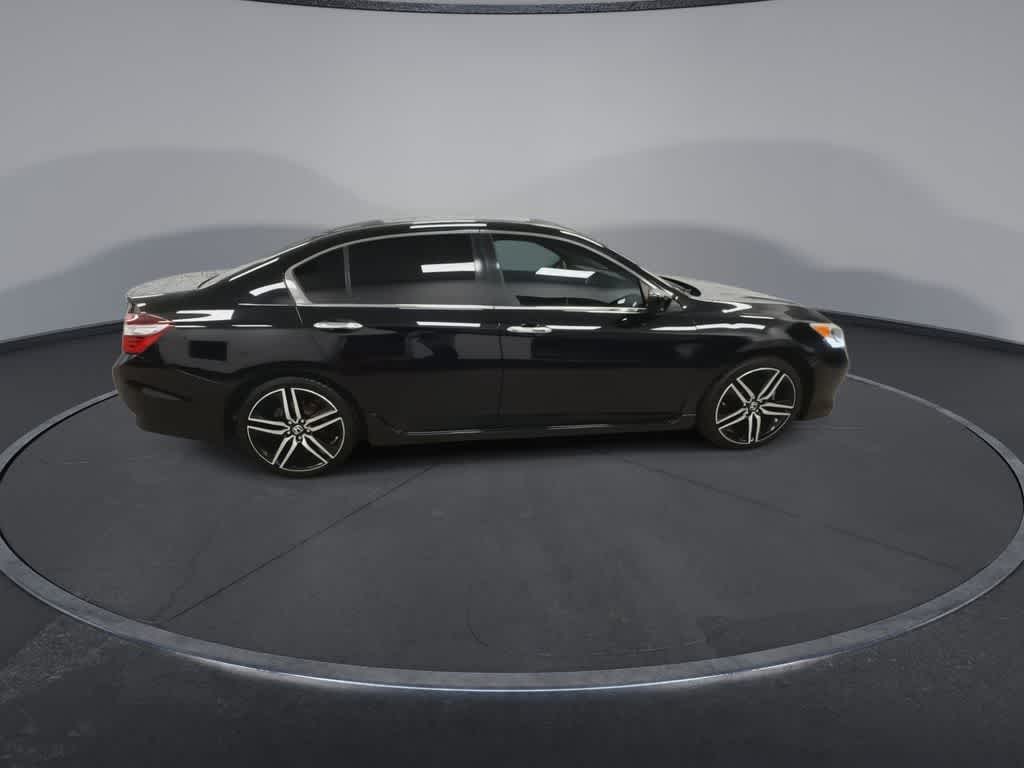 Thumbnail: 2017 Honda Accord - 9