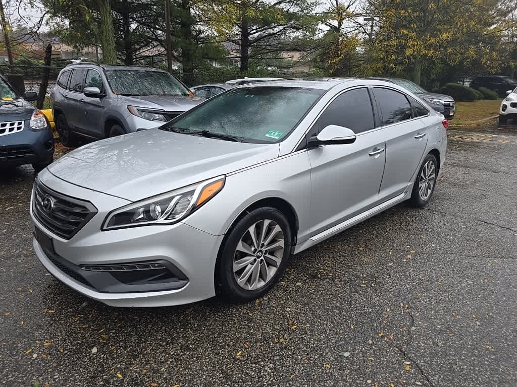Thumbnail: 2016 Hyundai Sonata - 1