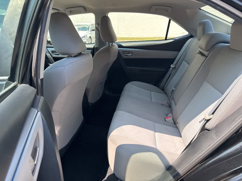 Thumbnail: 2015 Toyota Corolla - 17