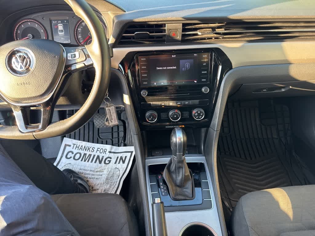 Thumbnail: 2021 Volkswagen Passat - 14