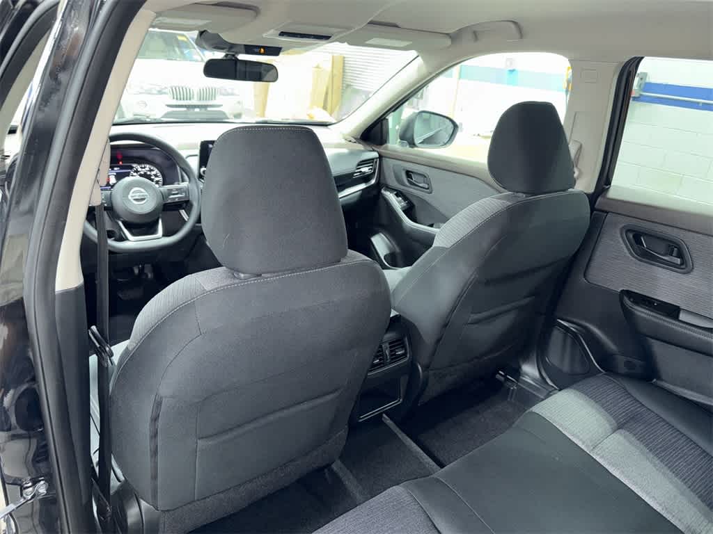 Thumbnail: 2021 Nissan Rogue - 26