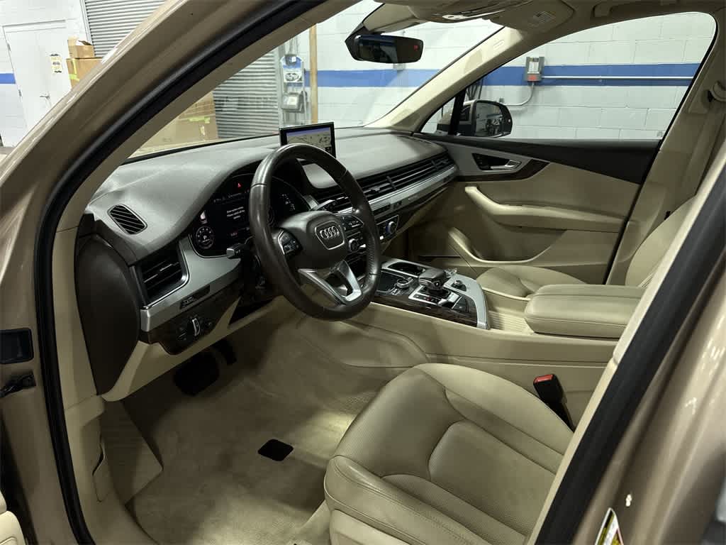 Thumbnail: 2019 Audi Q7 - 32