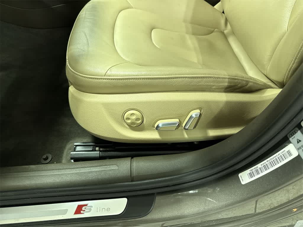 Thumbnail: 2015 Audi A4 - 24