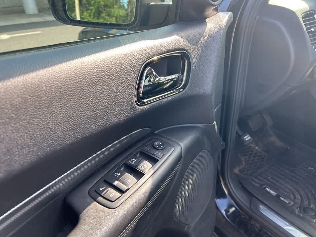 Thumbnail: 2019 Dodge Durango - 12