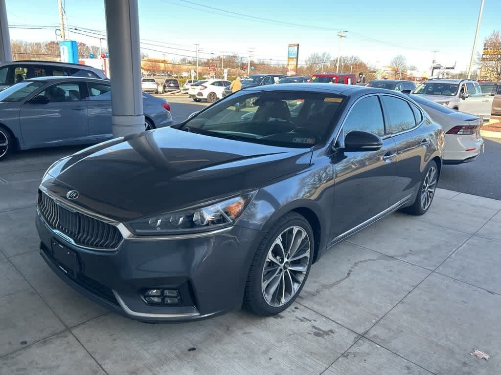 Used 2018 Kia Cadenza Technology Sedan