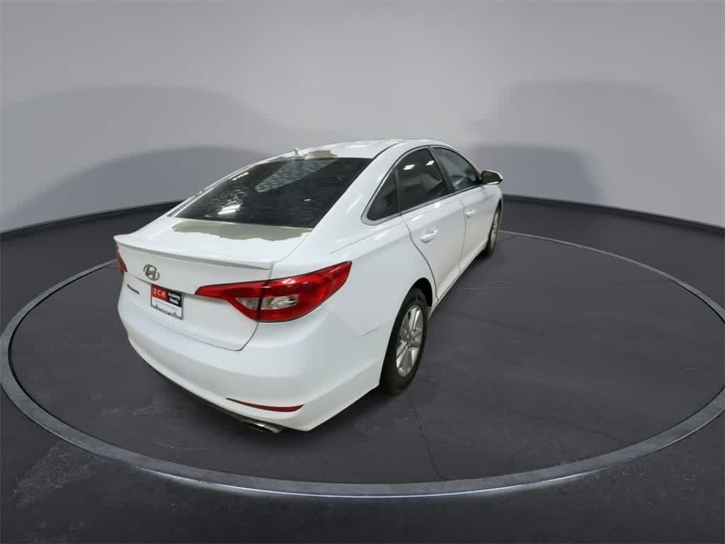 Thumbnail: 2015 Hyundai Sonata - 8