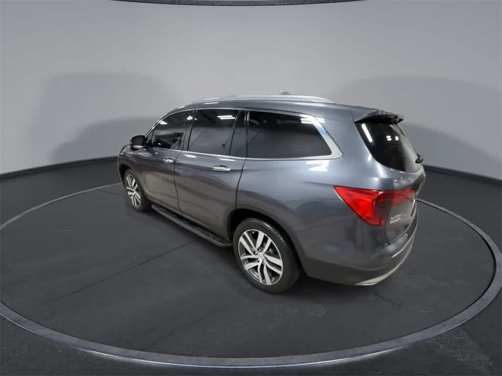 Thumbnail: 2018 Honda Pilot - 9