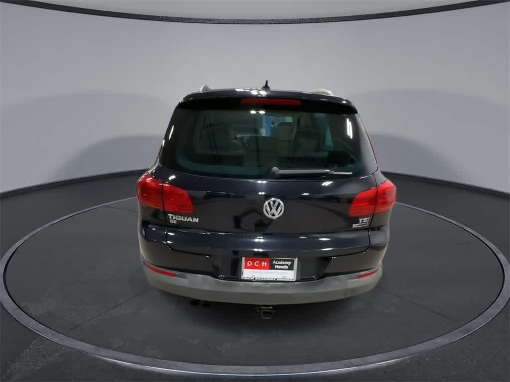 Thumbnail: 2016 Volkswagen Tiguan - 7