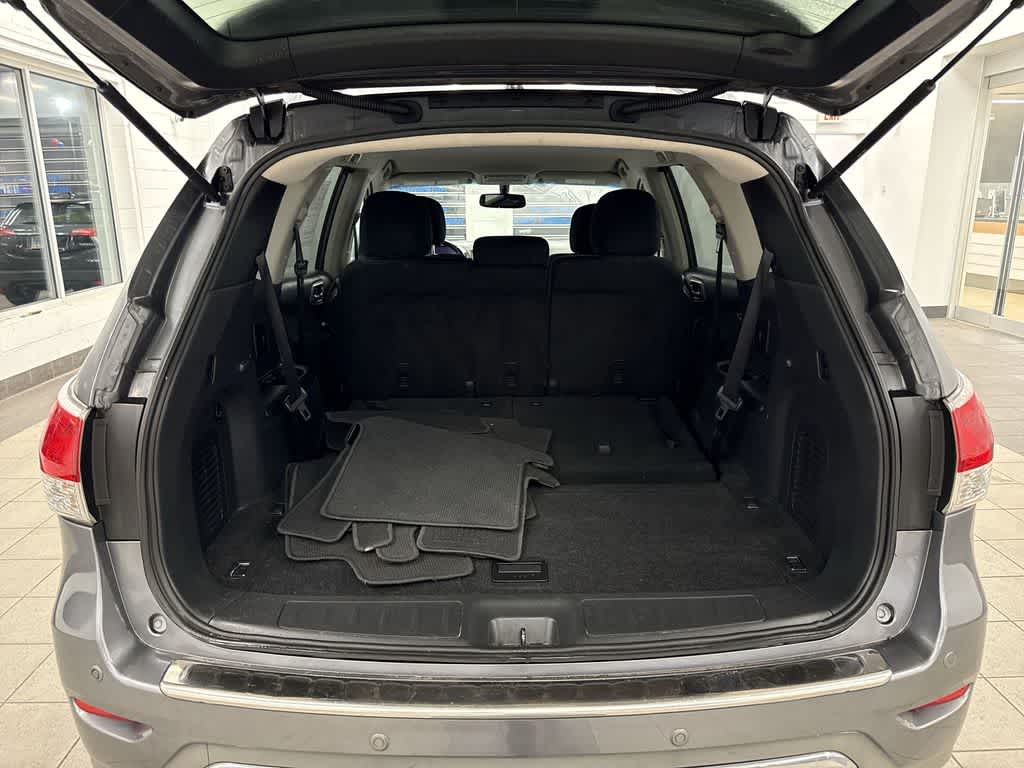 Thumbnail: 2016 Nissan Pathfinder - 11