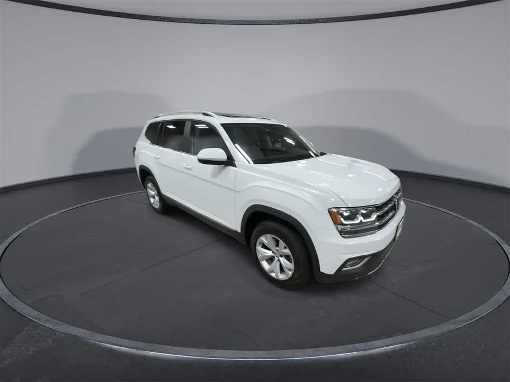 Thumbnail: 2018 Volkswagen Atlas - 2